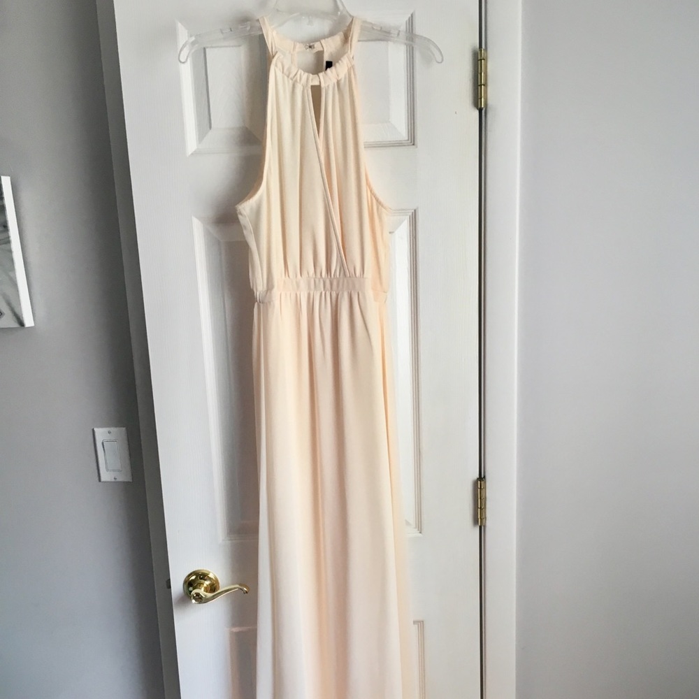 NWOT Forever 21 Cream White Maxi Dress/  Gown